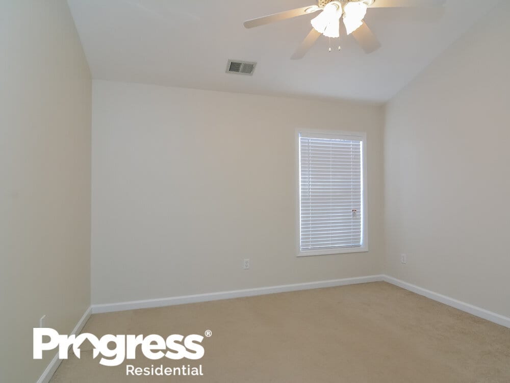 Building Photo - 101 Bensinger Ct