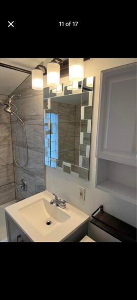 Building Photo - 11820 W Greenfield Ave