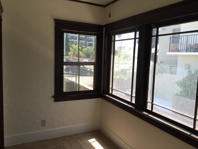 Building Photo - Hillcrest/North Park 3BR/1BR (or 2Br+Offic...