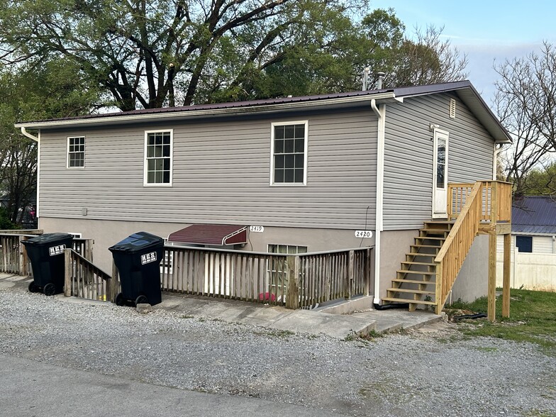 Building Photo - 2420 Webster Ct