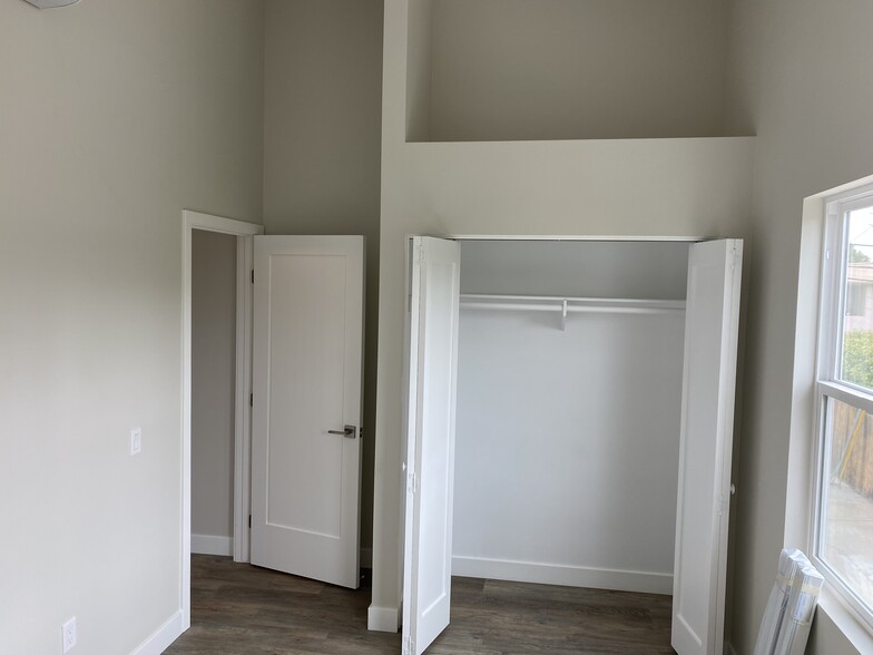 Bedroom #1 - Closet - 3662 Quimby St