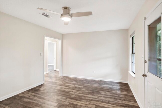 Building Photo - 1382 Fairchild St