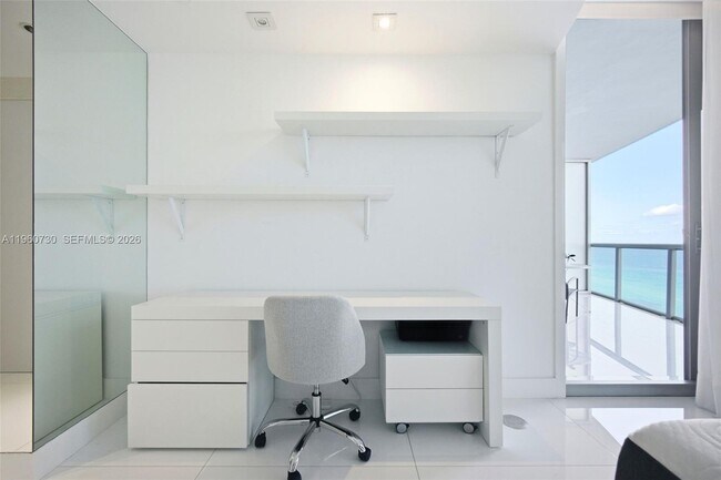 Building Photo - 17121 Collins Ave