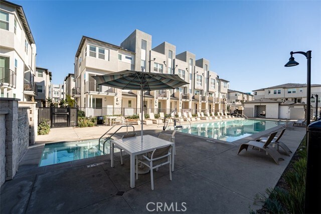Building Photo - 1415 W Cara Dr