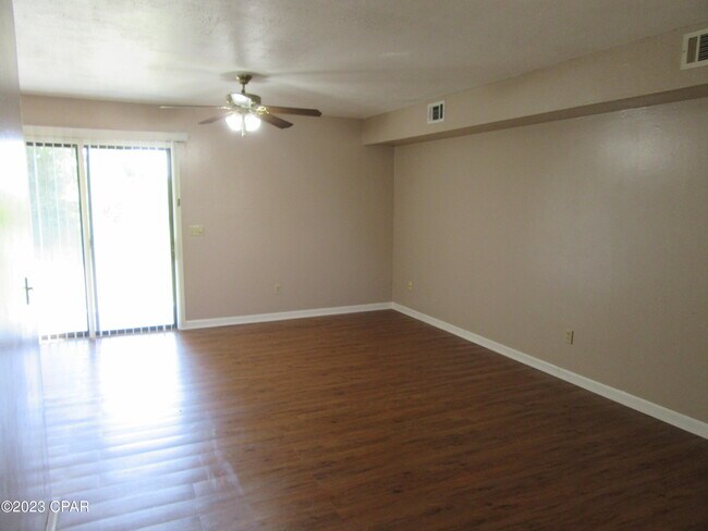 Building Photo - 5414 Manzonita Dr