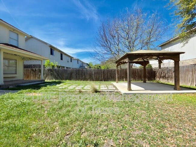 Building Photo - 1424 Roxanne's Run