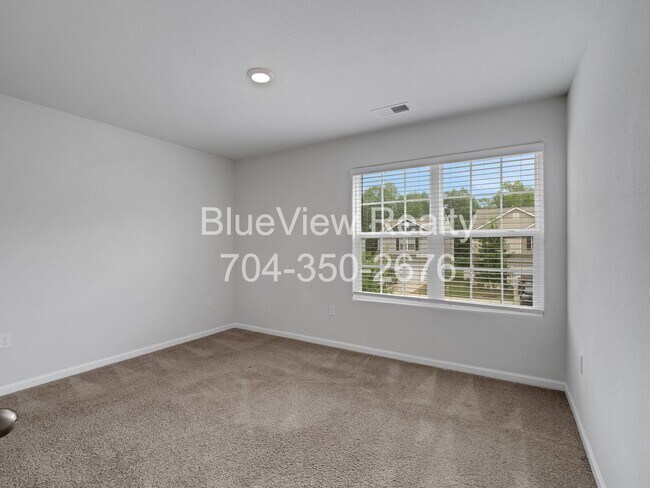 Building Photo - 9346 Creedmore Hills Dr