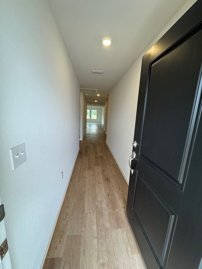 Building Photo - 19225 Gray Horse Dr