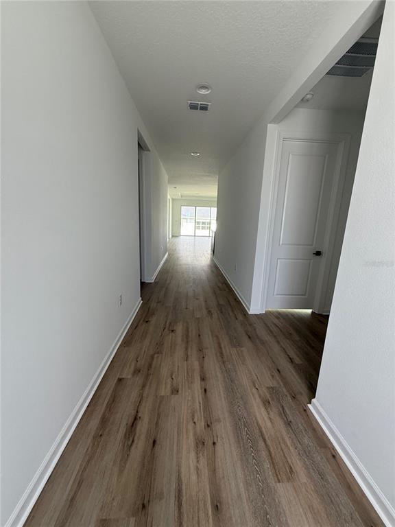 Building Photo - 1373 Stoneway Pl