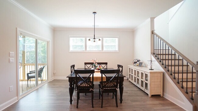 Building Photo - 329 Sparrow Rdg Dr