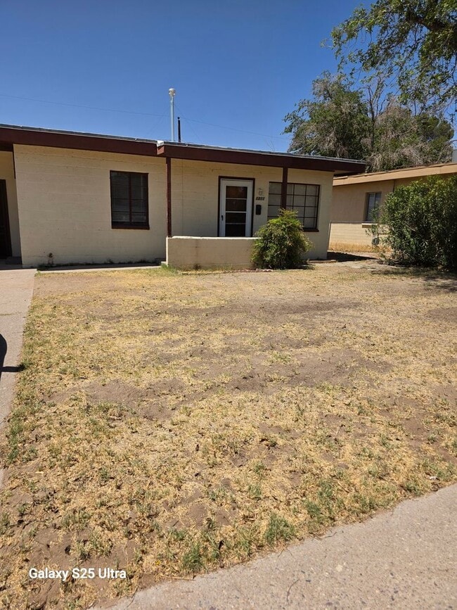 Primary Photo - Clean THREE Bedroom Home