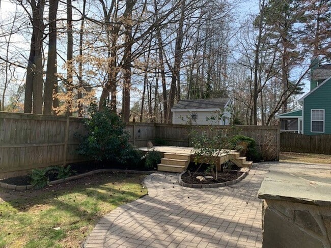 Building Photo - Location, Community, Quality Living. It St...