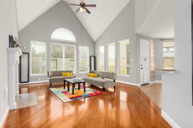 Building Photo - 2207 Bayou Cove Ln