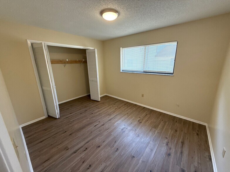 Building Photo - 12080 W Belvedere St