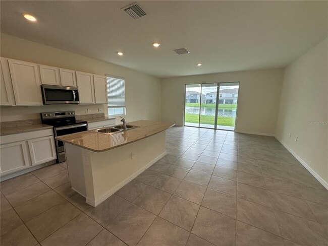 Building Photo - 8813 Milestone Dr