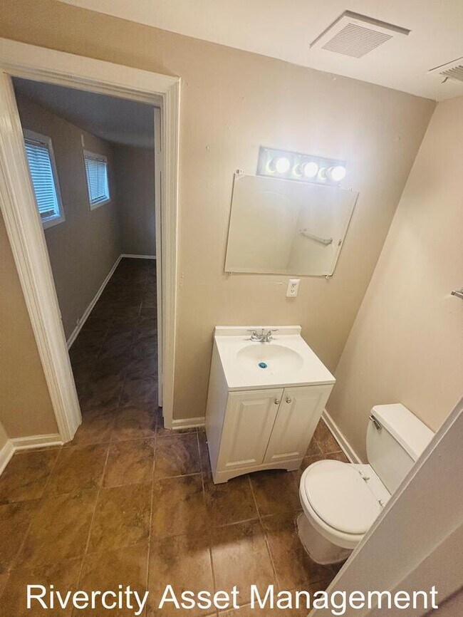 Building Photo - A Must See Gem Located In Frayser!!!! Sect...