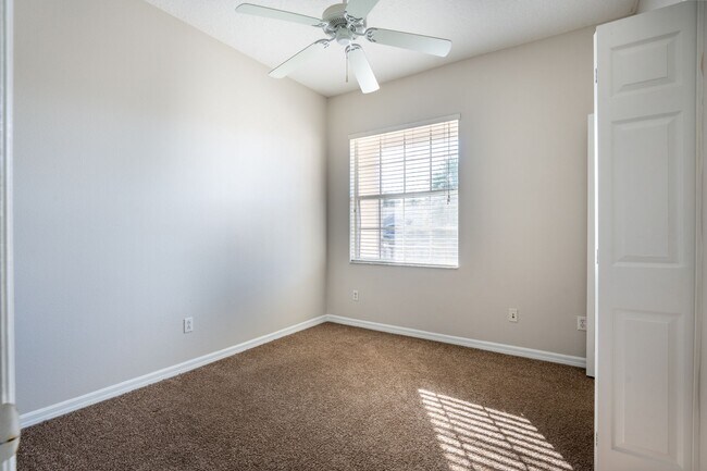 Building Photo - 9435 Myrtle Creek Ln