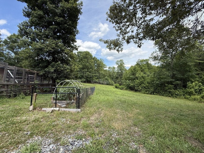 Building Photo - 17493 American Way
