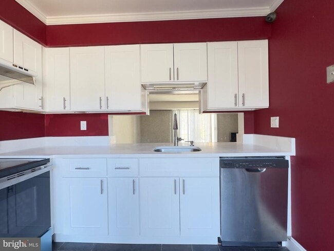 Building Photo - 1017 Oaklyn Ct