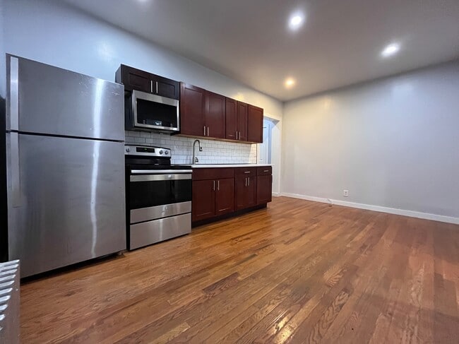 Floorplan - 24 Thayer Street