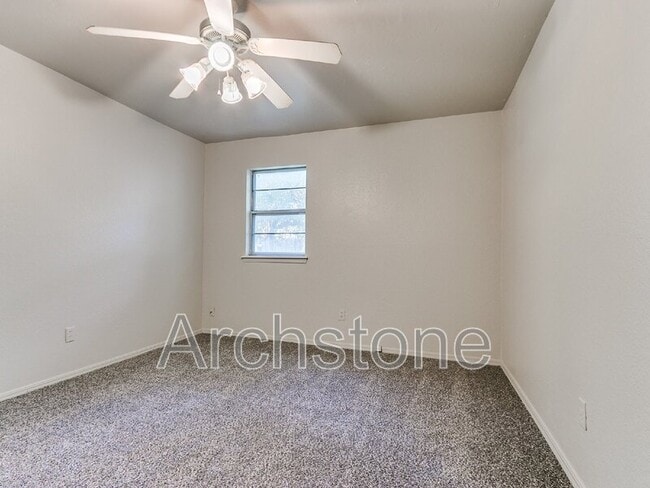 Building Photo - 5216 Coble St