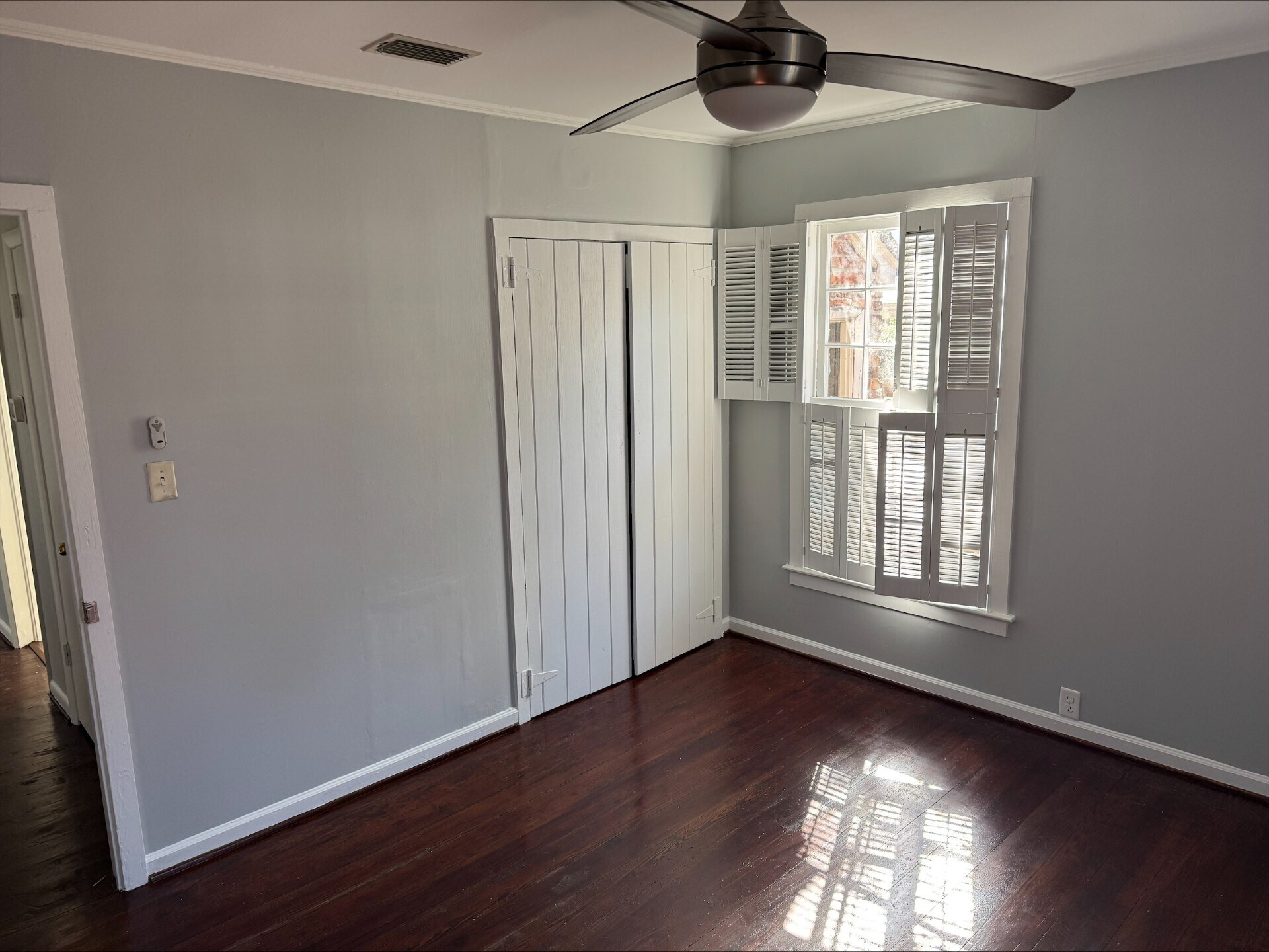 Bedroom - 1904 Jeanette St