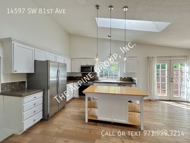 Building Photo - 14597 SW 81st Ave