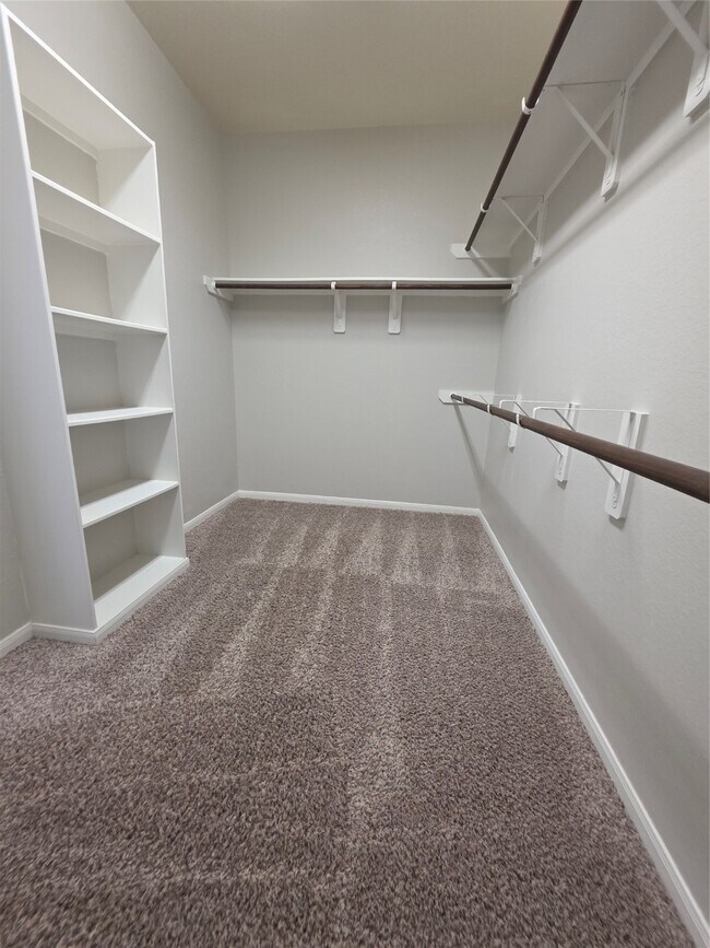 Building Photo - 267 Westwood Dr