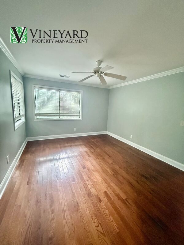 Building Photo - 1510 Oak Creek Dr