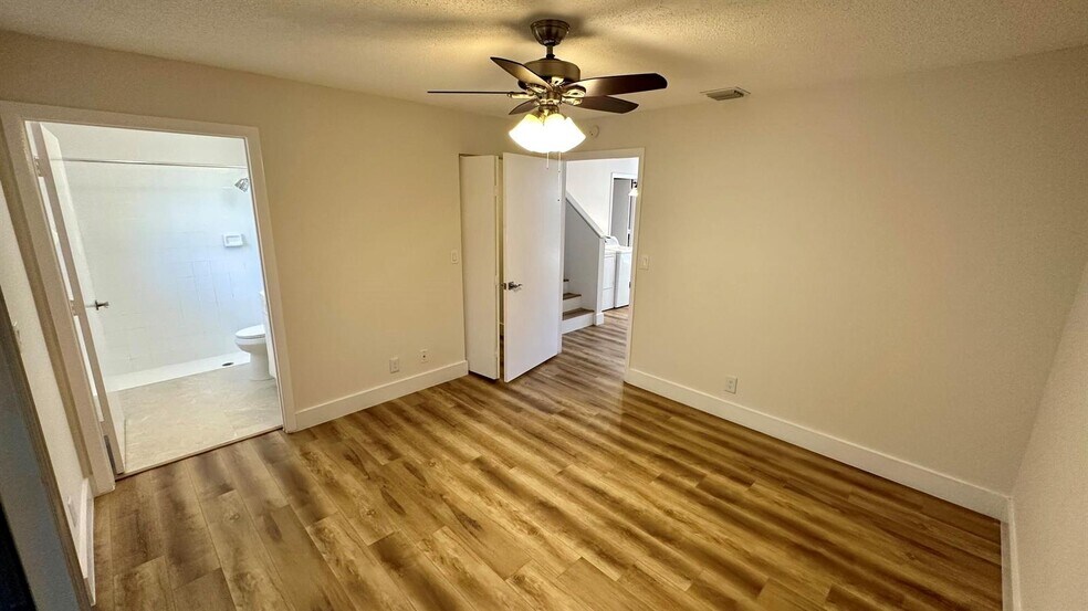 Building Photo - 1631 Cypress Way E
