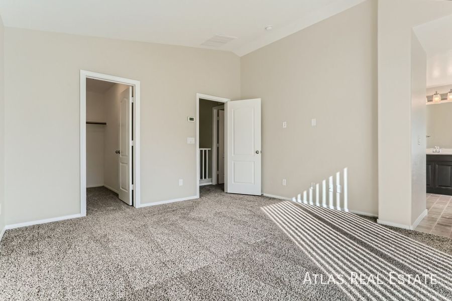 Building Photo - 10453 Hartford Hills Ave