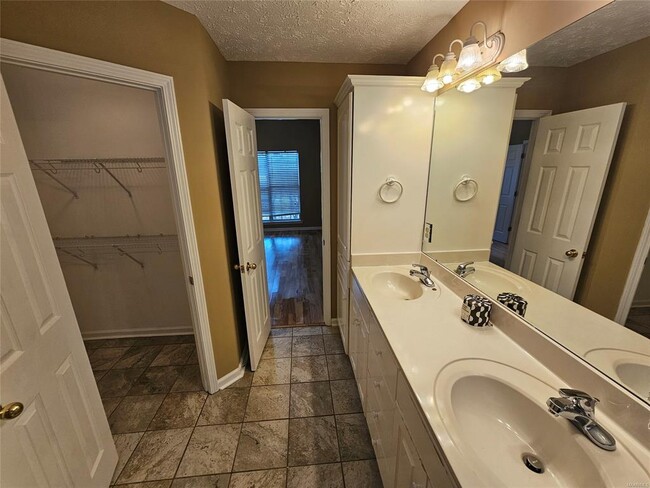 Building Photo - 364 Homewood Dr
