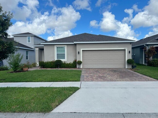Building Photo - 3222 Stratton Cir