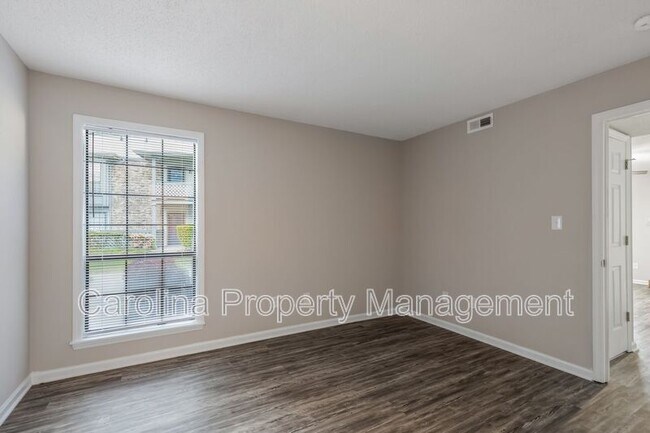 Building Photo - 5867 Harris Grove Ln