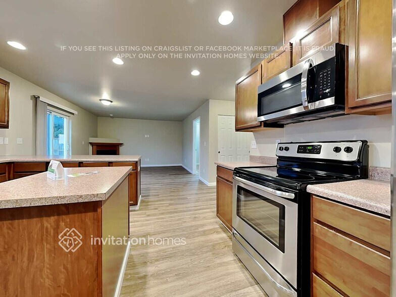 Building Photo - 19425 77th Ave Ct E