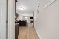 Building Photo - 2927 Watauga Rd