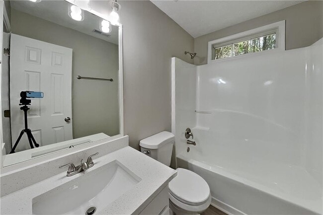 Building Photo - 4974 Abbotts Glen Trail NW