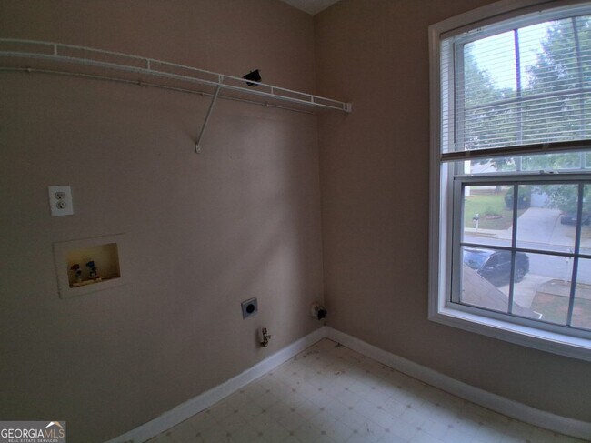 Building Photo - 1031 Maple Leaf Dr