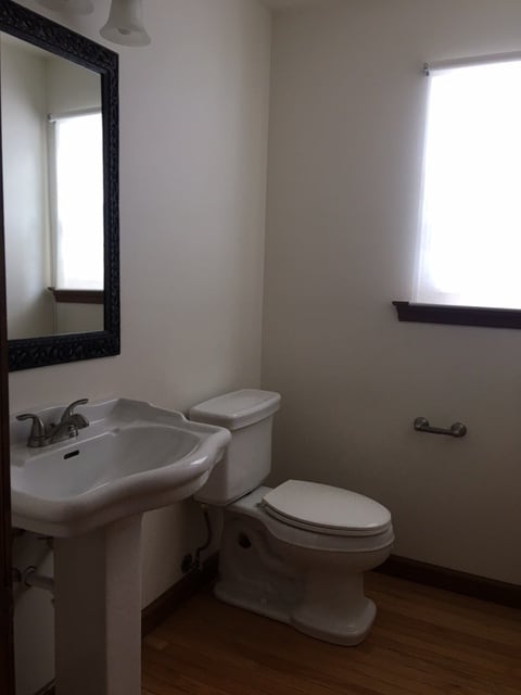 Building Photo - Four Bedroom Two and half bath brick home in Teays Valley