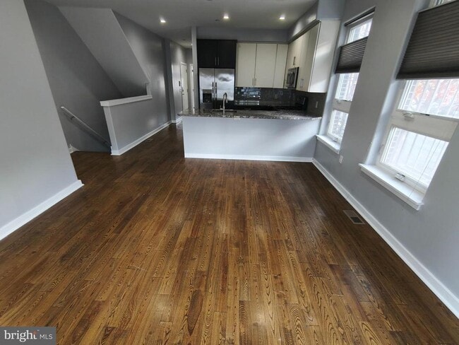 Building Photo - 1105 Mt Vernon St