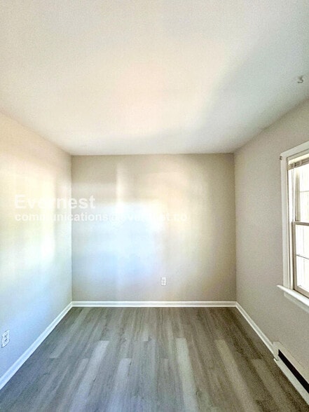 Building Photo - 4609 Hillbrook Ave