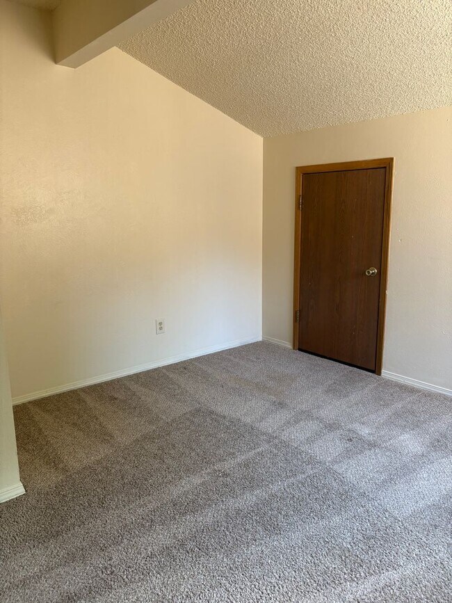 Building Photo - 5107 Rainbow Harbour Cir