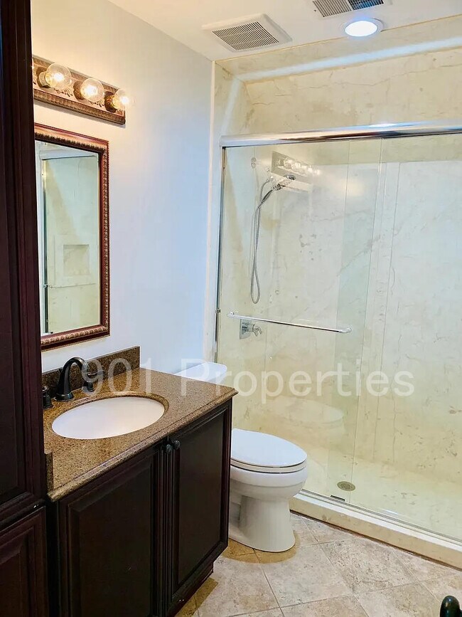 Building Photo - 1602 Bubbling Brook Dr