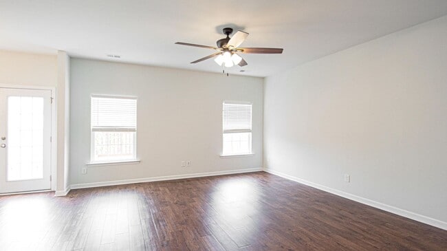 Building Photo - 3 Bedroom/ 2.5 Bath Home - Cane Bay