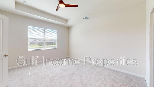 Building Photo - 411 157th Ct E