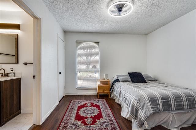 Building Photo - 15642 Overmead Cir