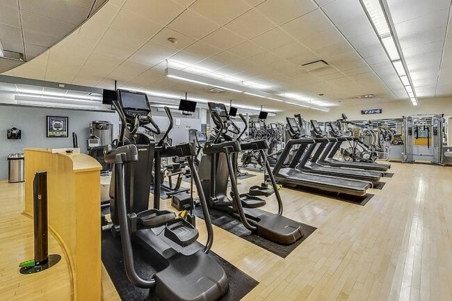 Building Photo - 505 N Lake Shore Dr