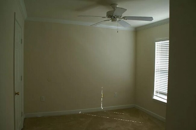 Building Photo - 18547 Bridle Club Dr