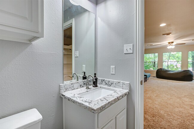 Building Photo - 18207 Red Eagle Ct