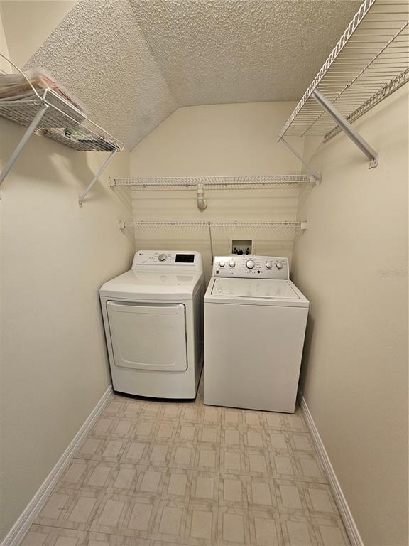 Building Photo - 5552 Bentgrass Dr